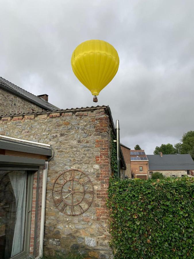 Maison D'Hote Les Notes Endormies Suite Le Refuge Walcourt エクステリア 写真